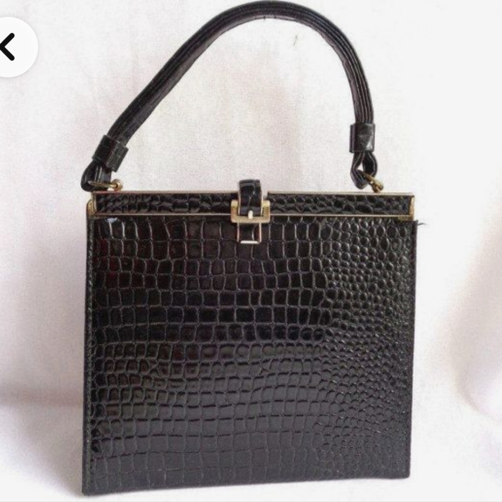 Vintage Jaclyn ISA Black Faux Crocodile and Belt Buckle Clasp Purse Handbag